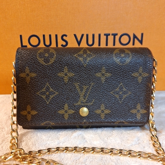 Louis Vuitton Porte Monnaie Tresor Wallet - Picture 1 of 17